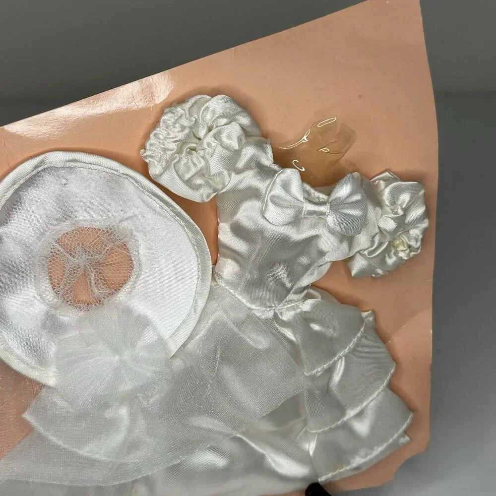 Vintage 1992 Barbie Bridal Collection #867 Wedding Dress Veil Outfit Mattel